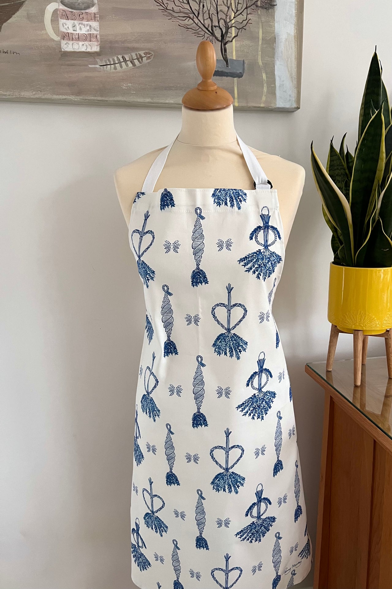 White apron no pocket with indigo print corn dolly