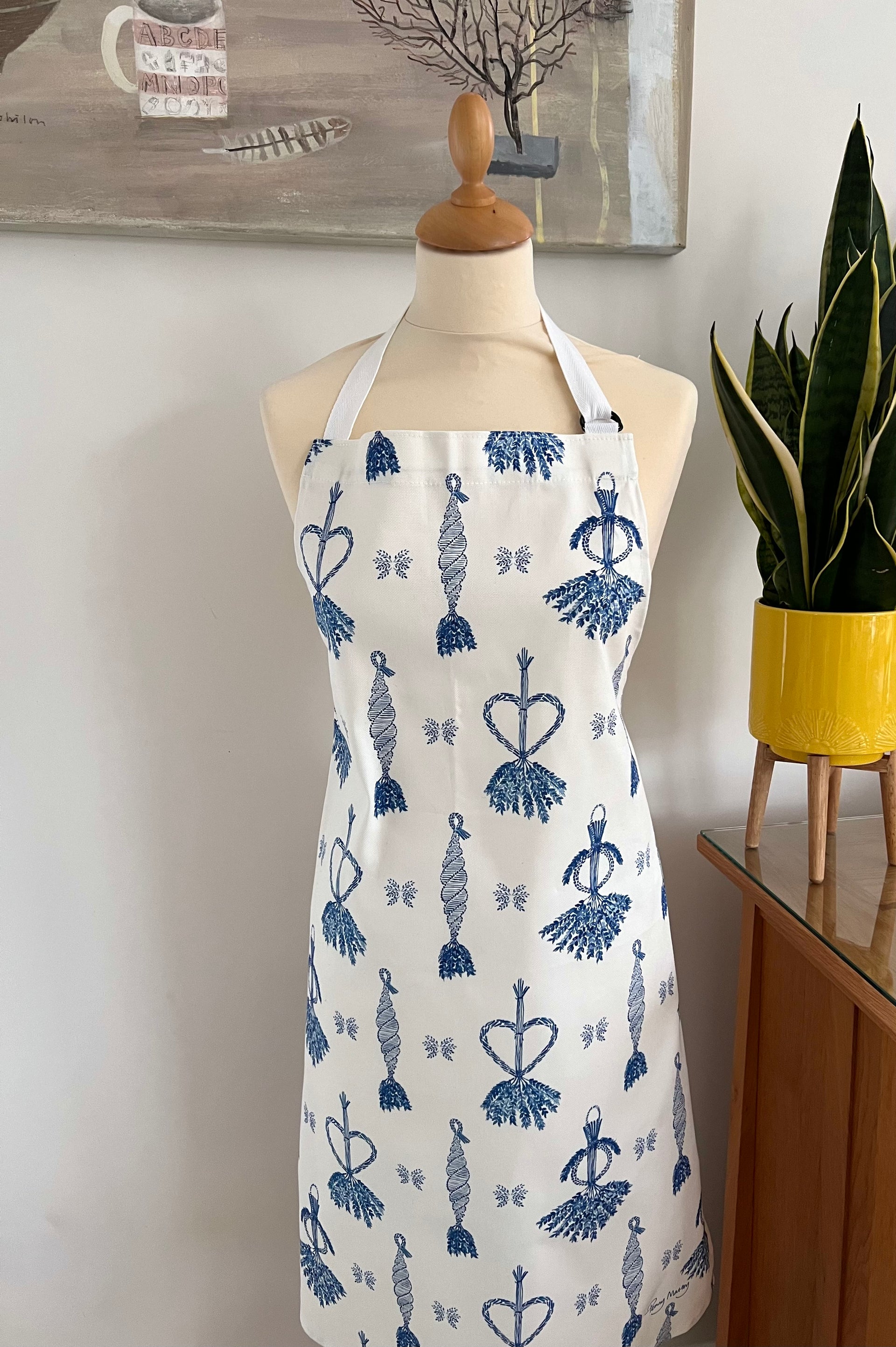 White apron no pocket with indigo print corn dolly